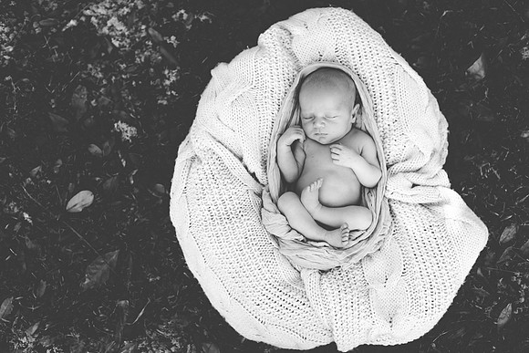 George's Newborn Portraits (4 of 9)