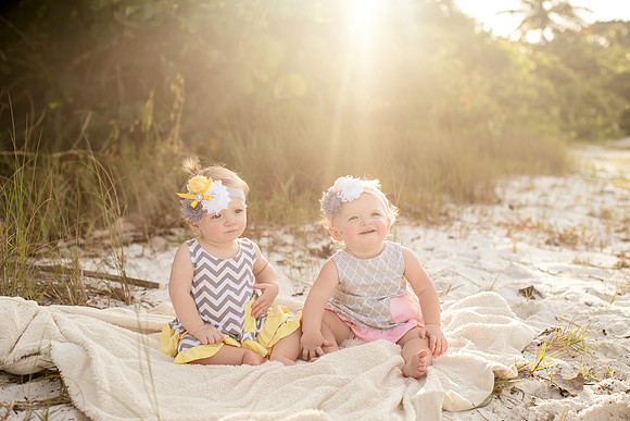 Malerie twins one year-24