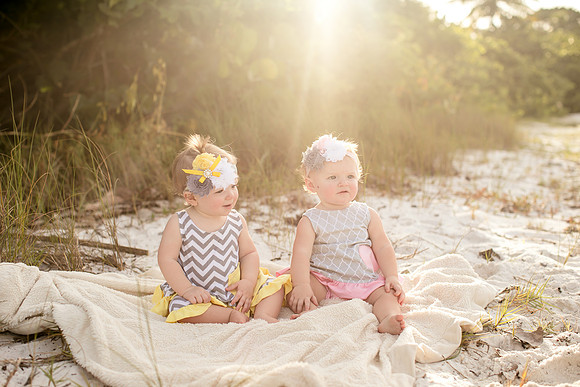 Malerie twins one year-23