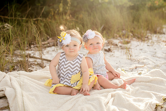 Malerie twins one year-21