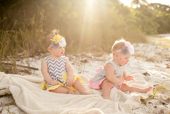 Malerie twins one year-27