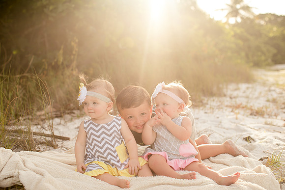 Malerie twins one year-28