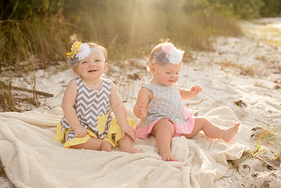 Malerie twins one year-26