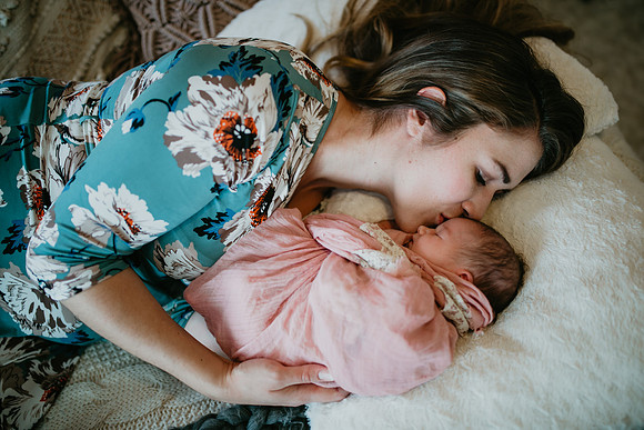 Everly Newborn Portraits (23 of 26)