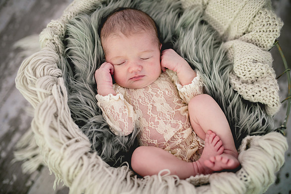 Everly Newborn Portraits (4 of 26)