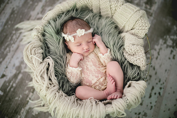 Everly Newborn Portraits (9 of 26)
