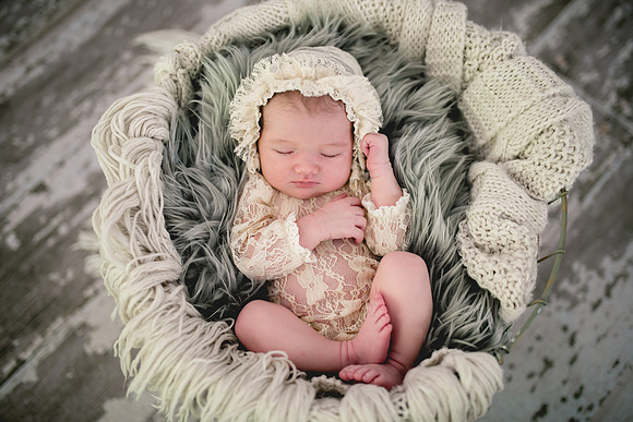 Everly Newborn Portraits (2 of 26)