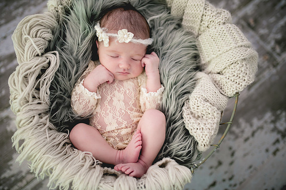 Everly Newborn Portraits (8 of 26)