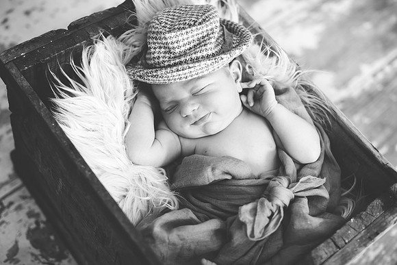 Beckett Newborn Portraits (7 of 50)