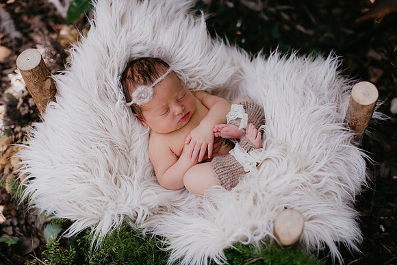 Lillian Newborn Portraits (18 of 52)