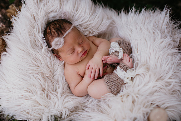 Lillian Newborn Portraits (17 of 52)