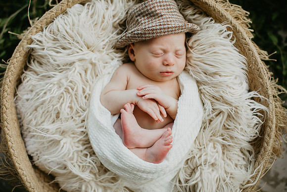 Jackson Newborn Portriats (34 of 37)