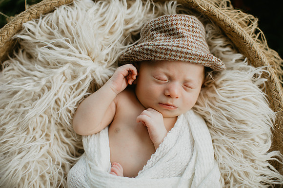 Jackson Newborn Portriats (32 of 37)