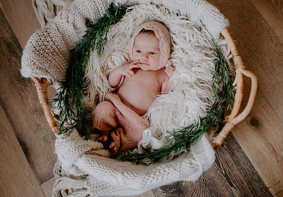 Chloe's Newborn Portraits (7 of 49)