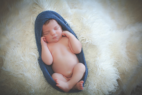 Walker Newborn Portraits (13 of 30)
