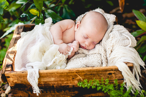 Fitz Newborn Portraits-3
