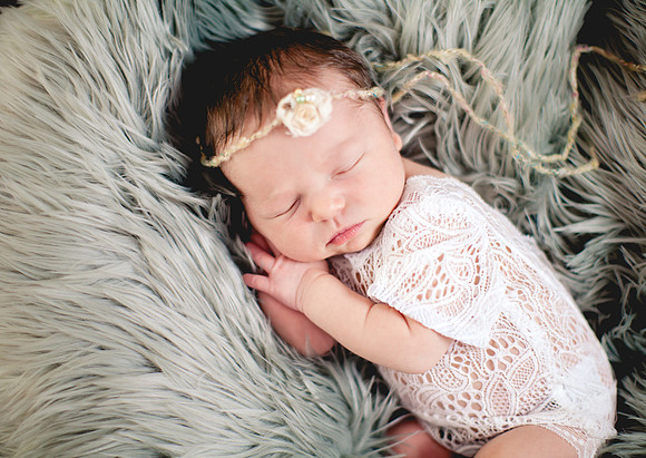 Grace Newborn Portraits (28 of 41)