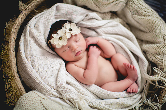 Grace Newborn Portraits (17 of 41)