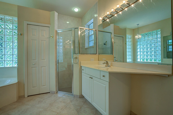 138 Victorian Lane-18