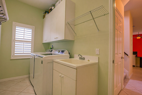 138 Victorian Lane-25