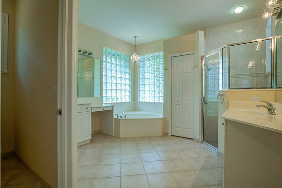 138 Victorian Lane-16