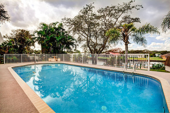 618 Hidden River Ave-33