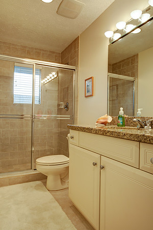 618 Hidden River Ave-30