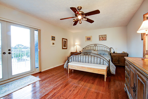 618 Hidden River Ave-23