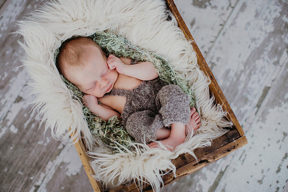 Garison's Newborn Portraits  (28 of 49)