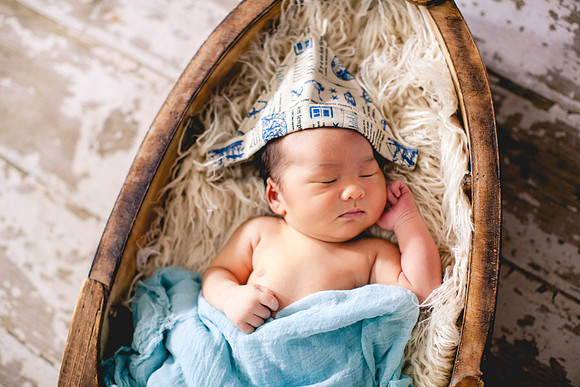 Chief newborn portraits-3