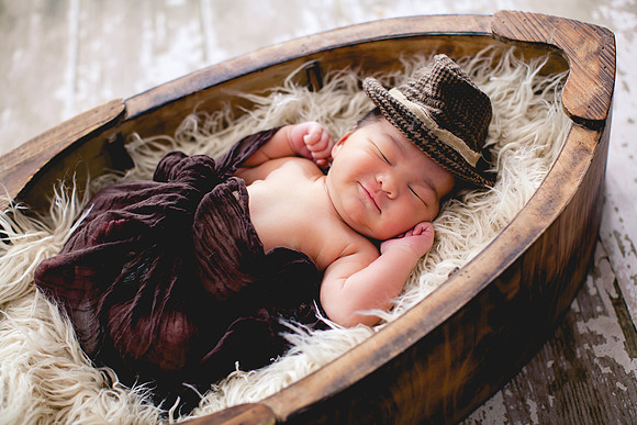 Chief newborn portraits-14