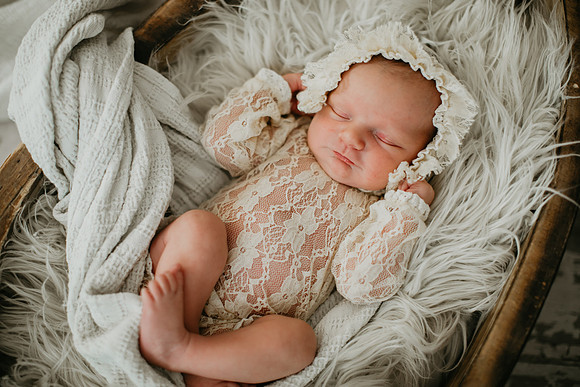 Adalyn Newborn Portraits (10 of 58)