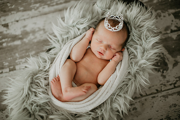 Adalyn Newborn Portraits (16 of 58)