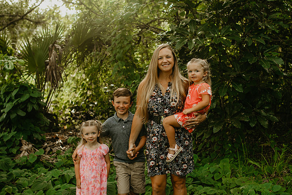 Bloomquist Family Portraits (17 of 61)