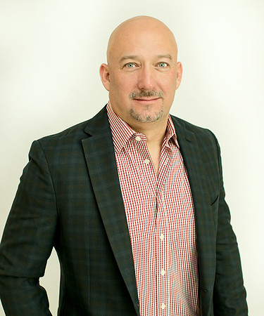 Chris Executive Portratis (3 of 4)