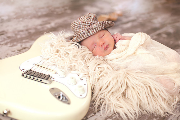 Gavin Newborn Portraits (45 of 48)