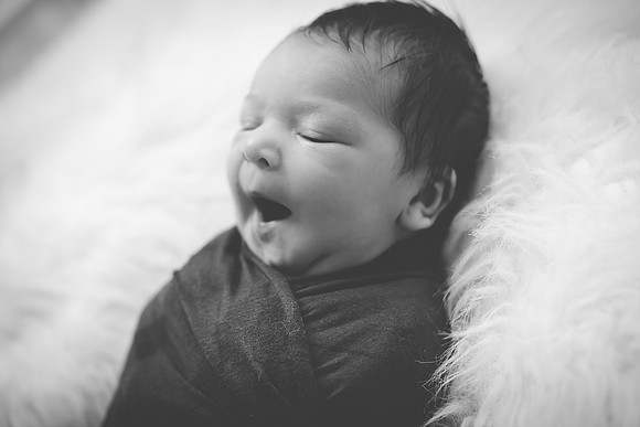 Jonah newborn (4 of 37)