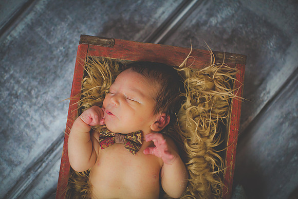Jonah newborn (11 of 37)