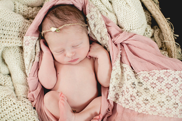 Alexa Newborn Portraits-2