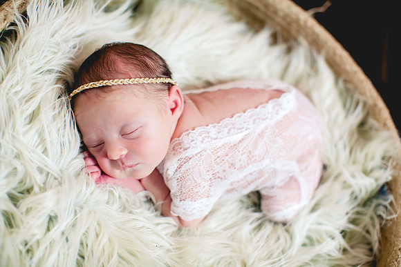 Alexa Newborn Portraits-8