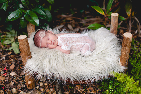 Gia Newborn Portraits (24 of 29)