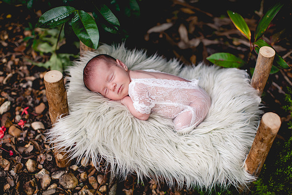 Gia Newborn Portraits (21 of 29)