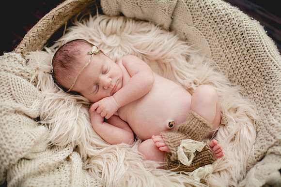 Gia Newborn Portraits (9 of 29)