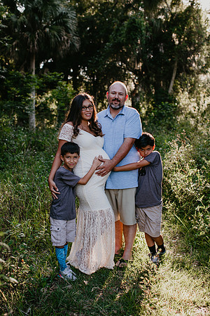 Stevie Maternity Portraits (1 of 32)