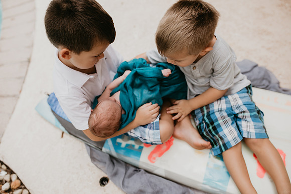 Levi Newborn Portraits-17