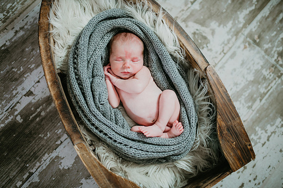 Levi Newborn Portraits-20