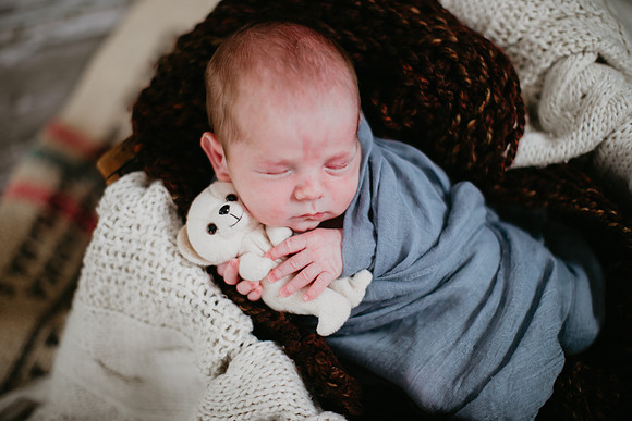 Levi Newborn Portraits-2