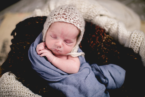 Levi Newborn Portraits-5