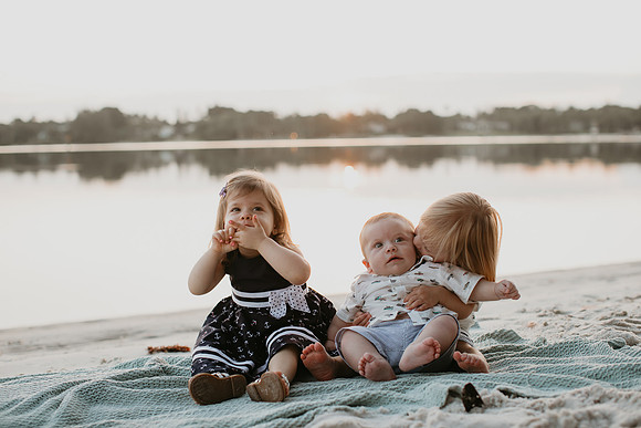 Gigi and her grandbabies (123 of 33)
