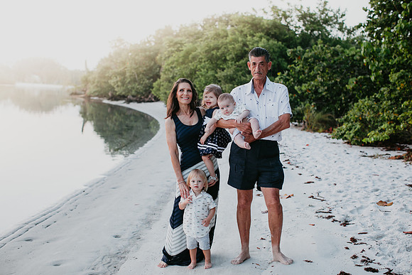 Gigi and her grandbabies (114 of 33)